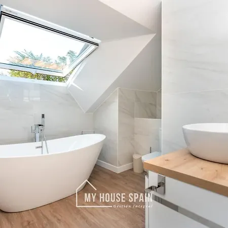 Feriehus Myhousespain - Hermosa Casa Con Jardin En Gijón